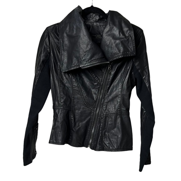 BlankNYC Faux Leather Moto Jacket in Black Size XS Cowl Neck Zip Sleeve & Front - Picture 1 of 9